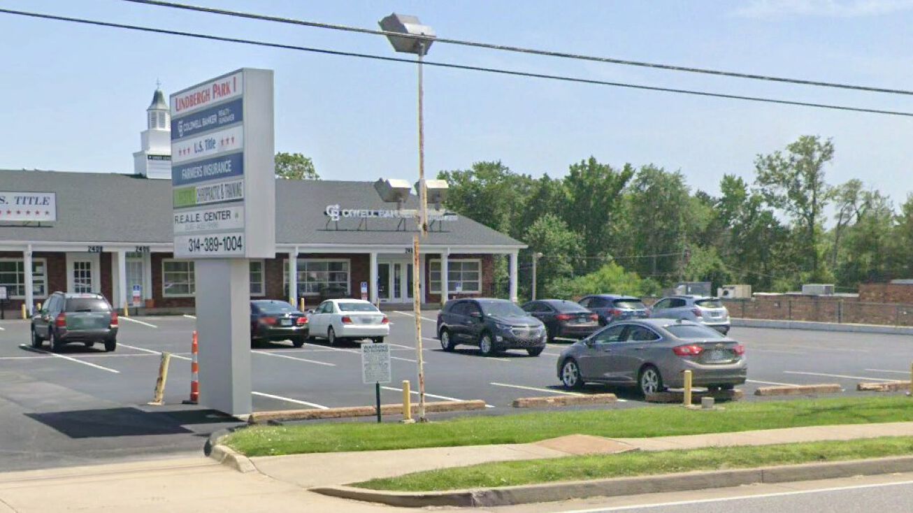 2175 N Hwy 67 Florissant Mo 63033 2402-2408 North Highway 67, Florissant, MO 63033 - Retail Space for Lease