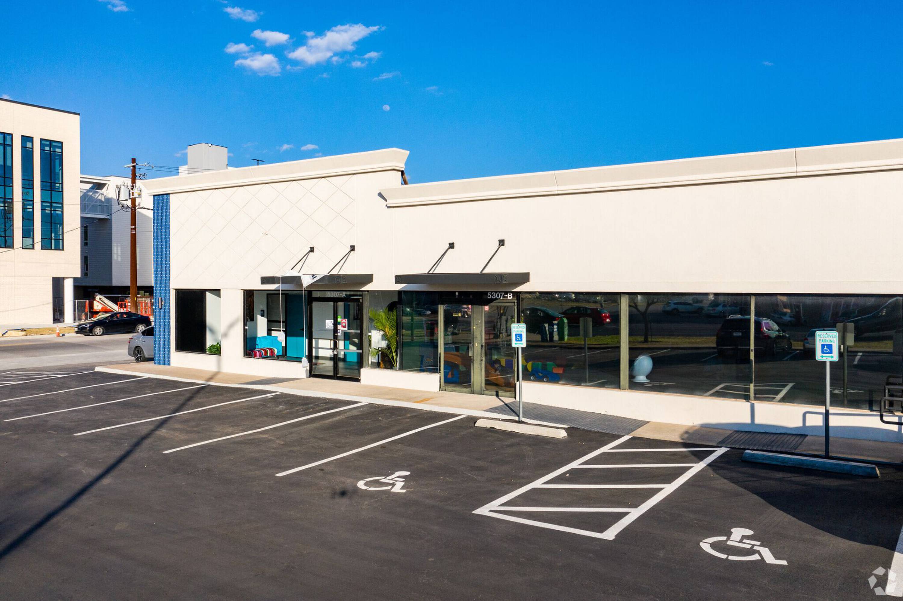 5307 Airport Blvd, Austin, TX 78751