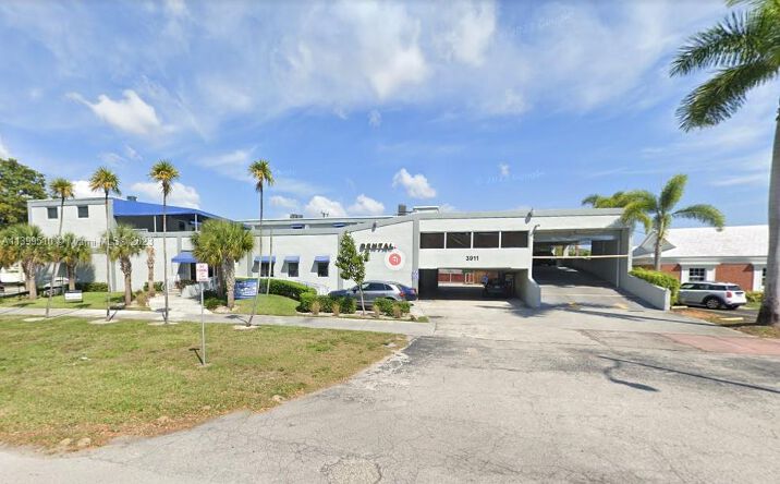 Pictures of Office property located at 3911 Hollywood Blvd # 106, Hollywood, FL 33021 for lease - image #1