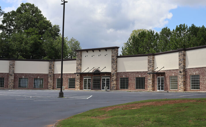 Pictures of Retail, Restaurant property located at 5732 US-431, Brownsboro, AL 35741 for lease - image #1