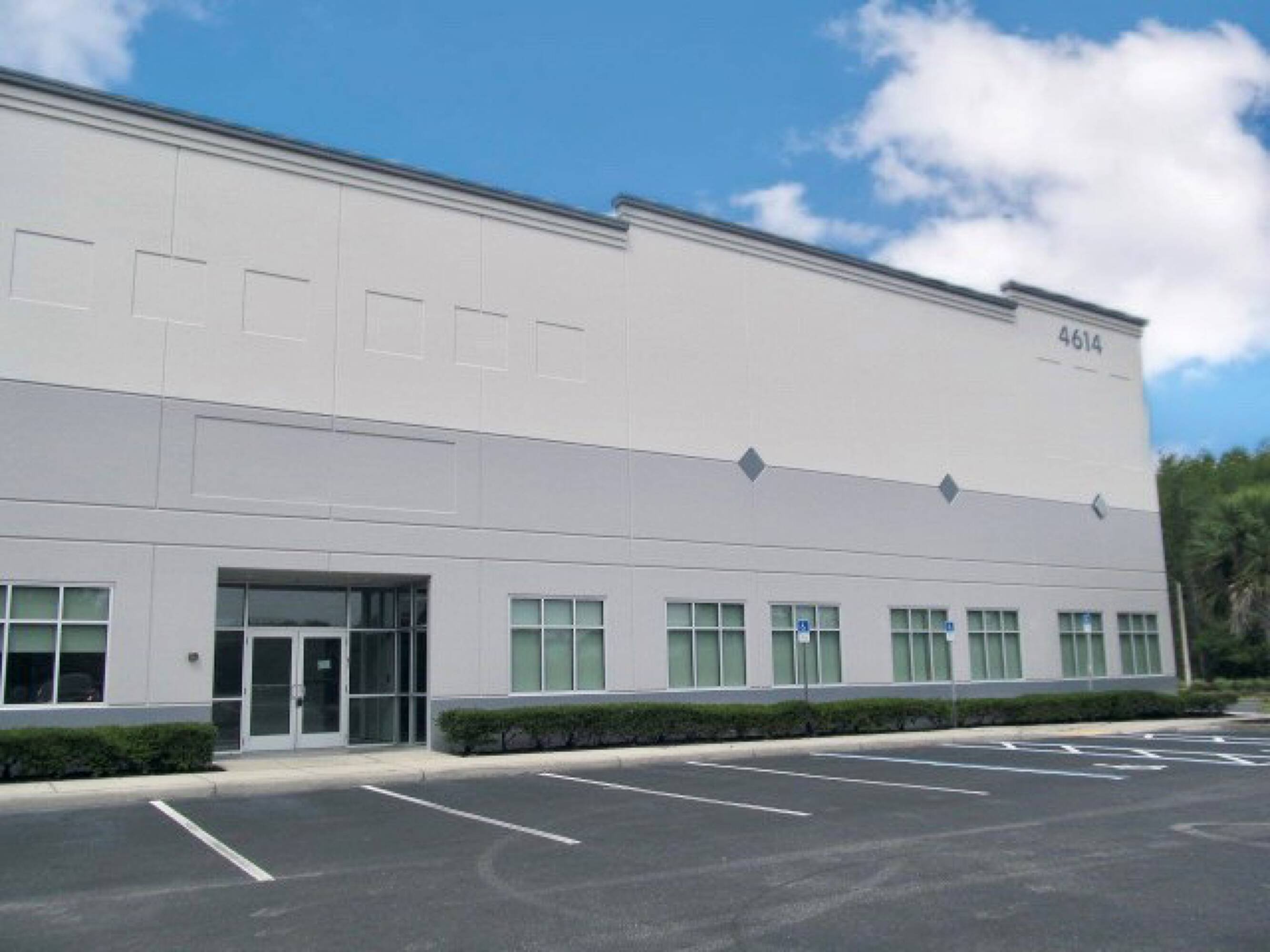 4614 Pet Ln, Lutz, FL 33559