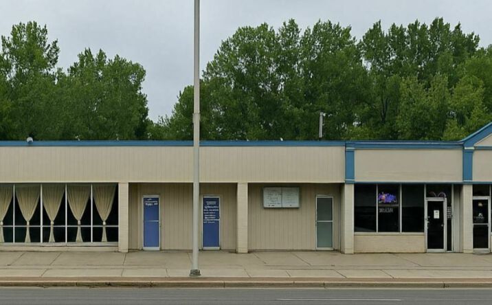 Pictures of Retail property located at 2463 Niagara Falls Blvd, Buffalo, NY 14228 for lease - image #1