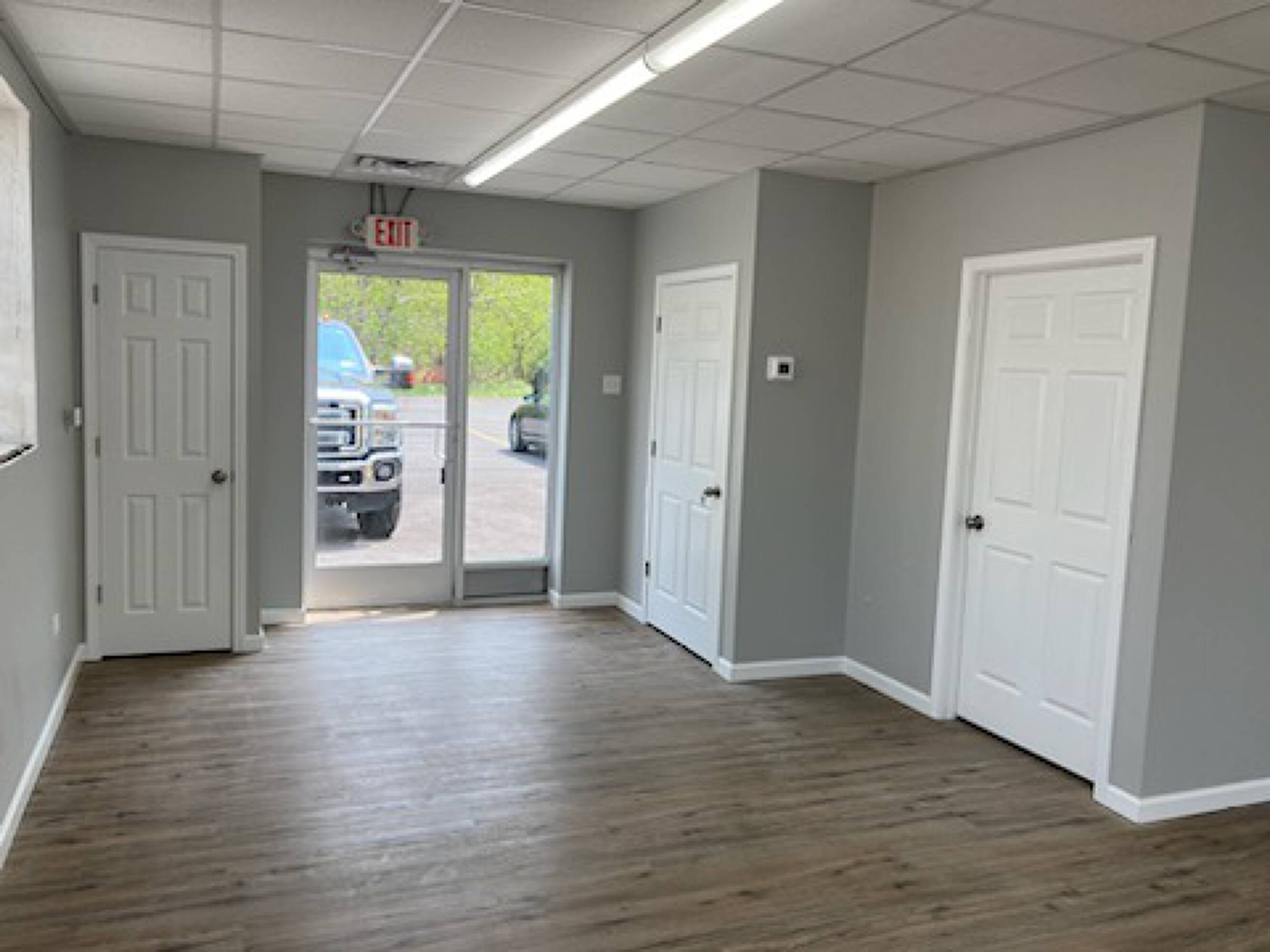 2463 Niagara Falls Blvd, Niagara Falls, NY 14304