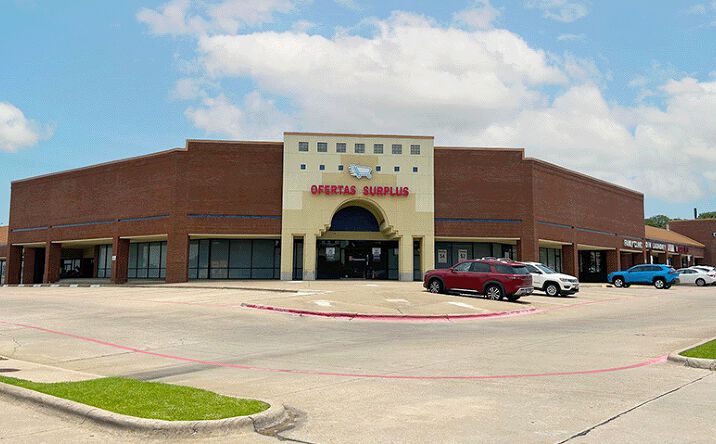Pictures of Retail property located at 2505 E Arkansas Ln, Arlington, TX 76010 for lease - image #1
