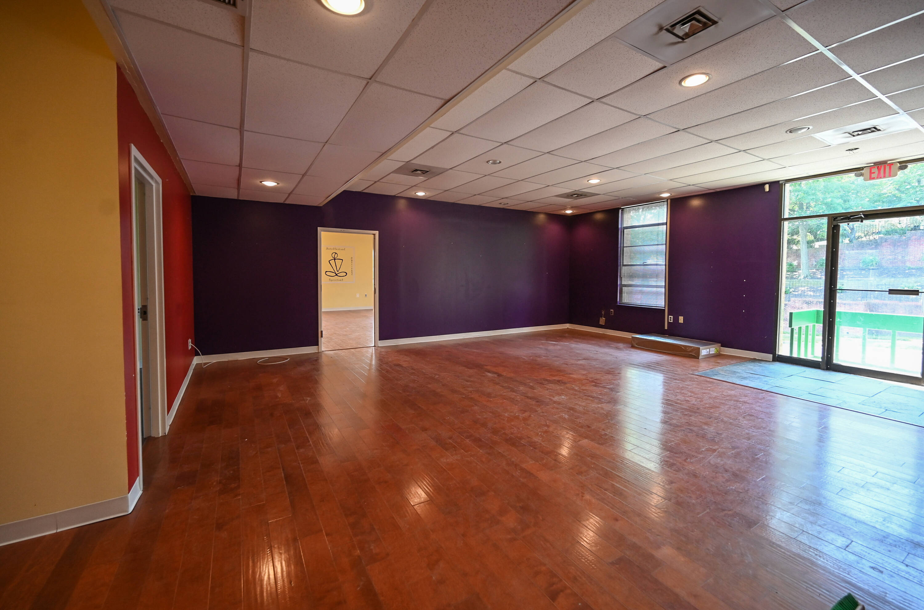 33 S Pickett St, Alexandria, VA 22304