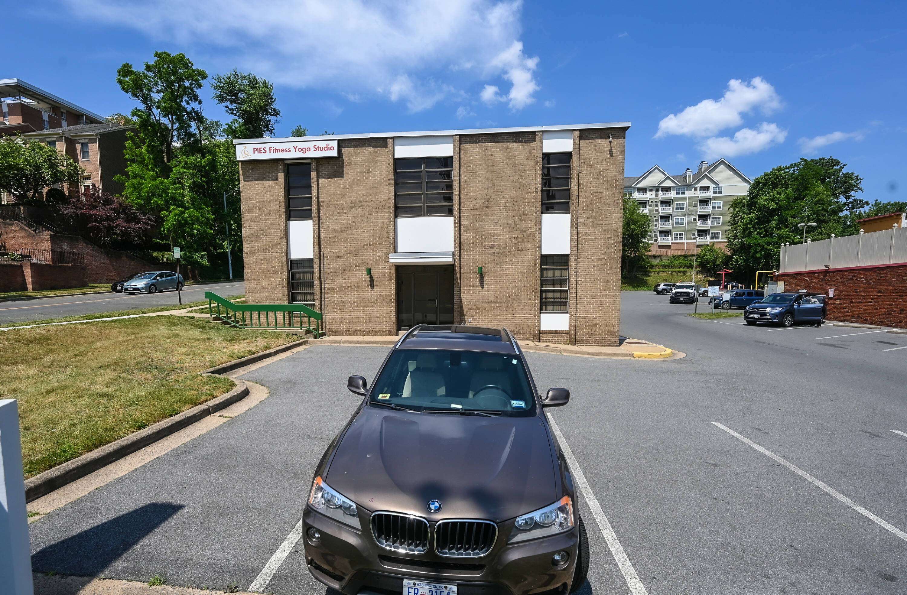 33 S Pickett St, Alexandria, VA 22304