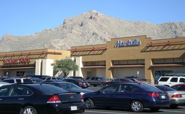 Pictures of Retail property located at 7850 N Oracle Rd, Oro Valley, AZ 85704 for lease - image #1
