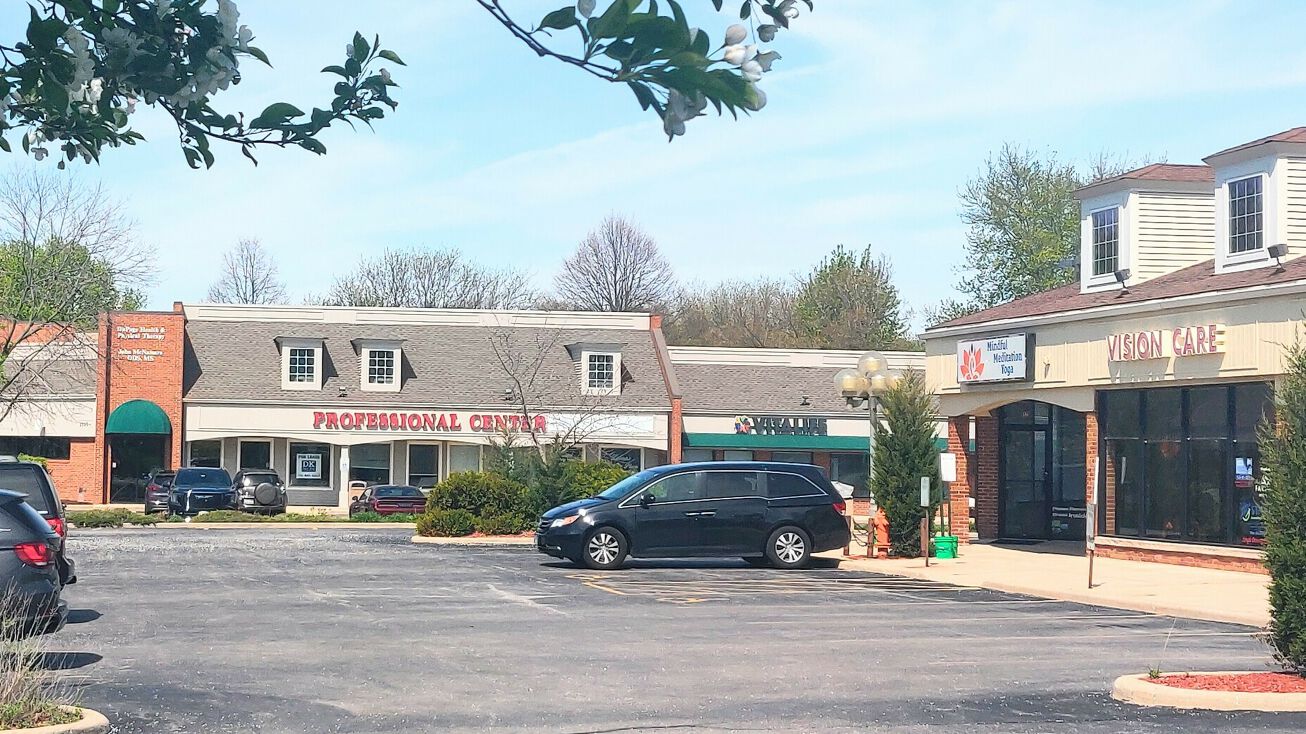 1807 S Washington St, Naperville, IL 60565 Retail Space for Lease