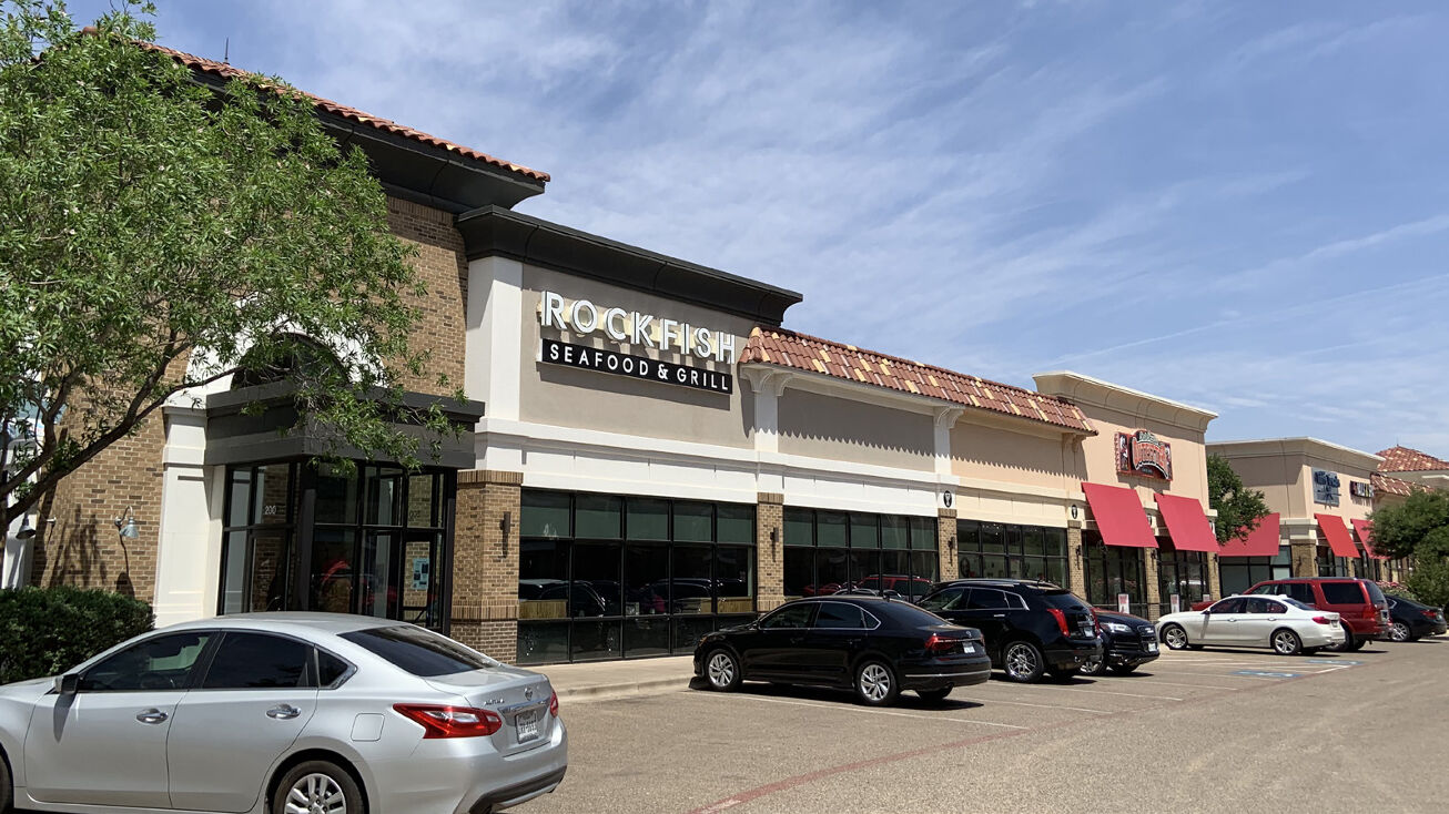 413 University Ave, Lubbock, TX 79401 Retail Space for Lease The