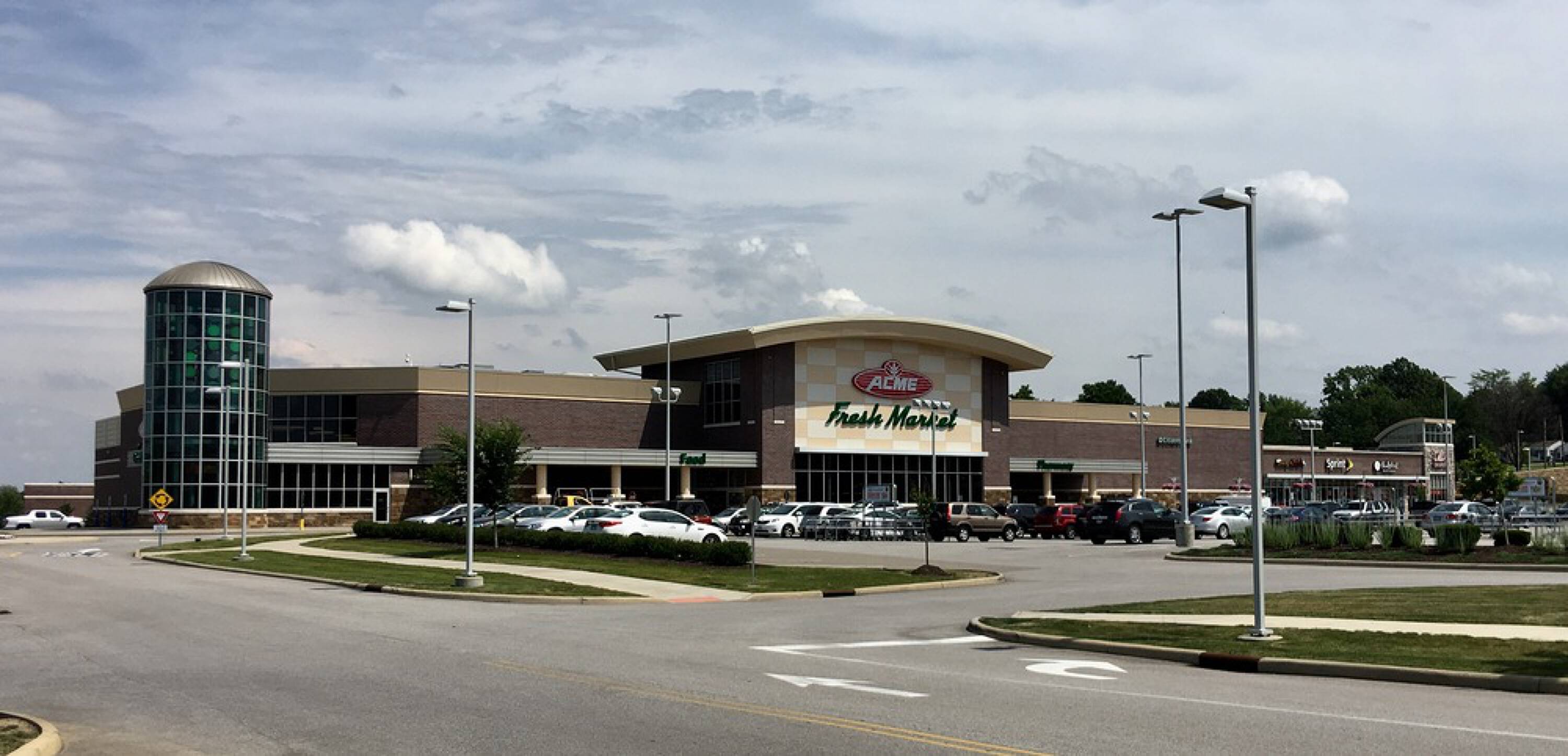 3875 Massillon Rd, Green, OH 44685