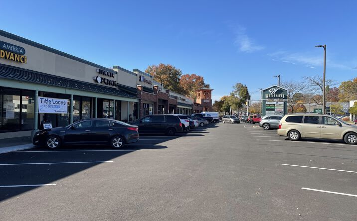 Pictures of Retail property located at 1682-1712 W Market St, Akron, OH 44313 for lease - image #1