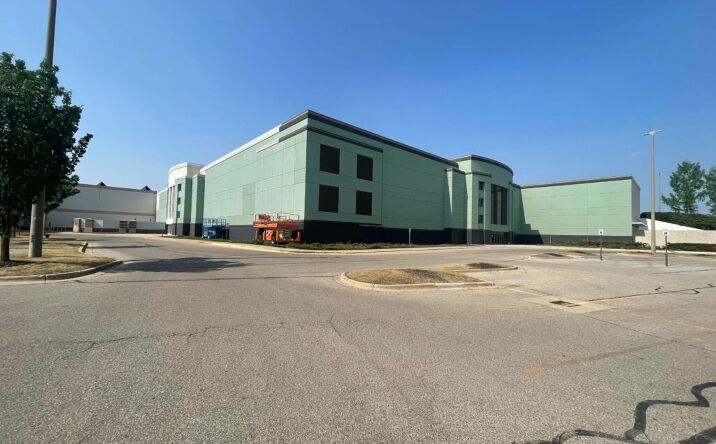 Pictures of Retail property located at 3668 Rivertown Pkwy, Grandville, MI 49418 for lease - image #1