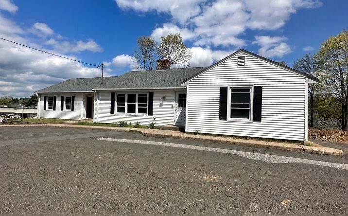 Pictures of Retail, Office property located at 40 W Avon Rd, Avon, CT 06001 for lease - image #1