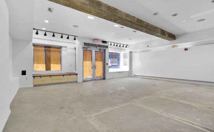 Pictures of Retail property located at 231 E 8th St, Hialeah, FL 33139 for lease - image #1