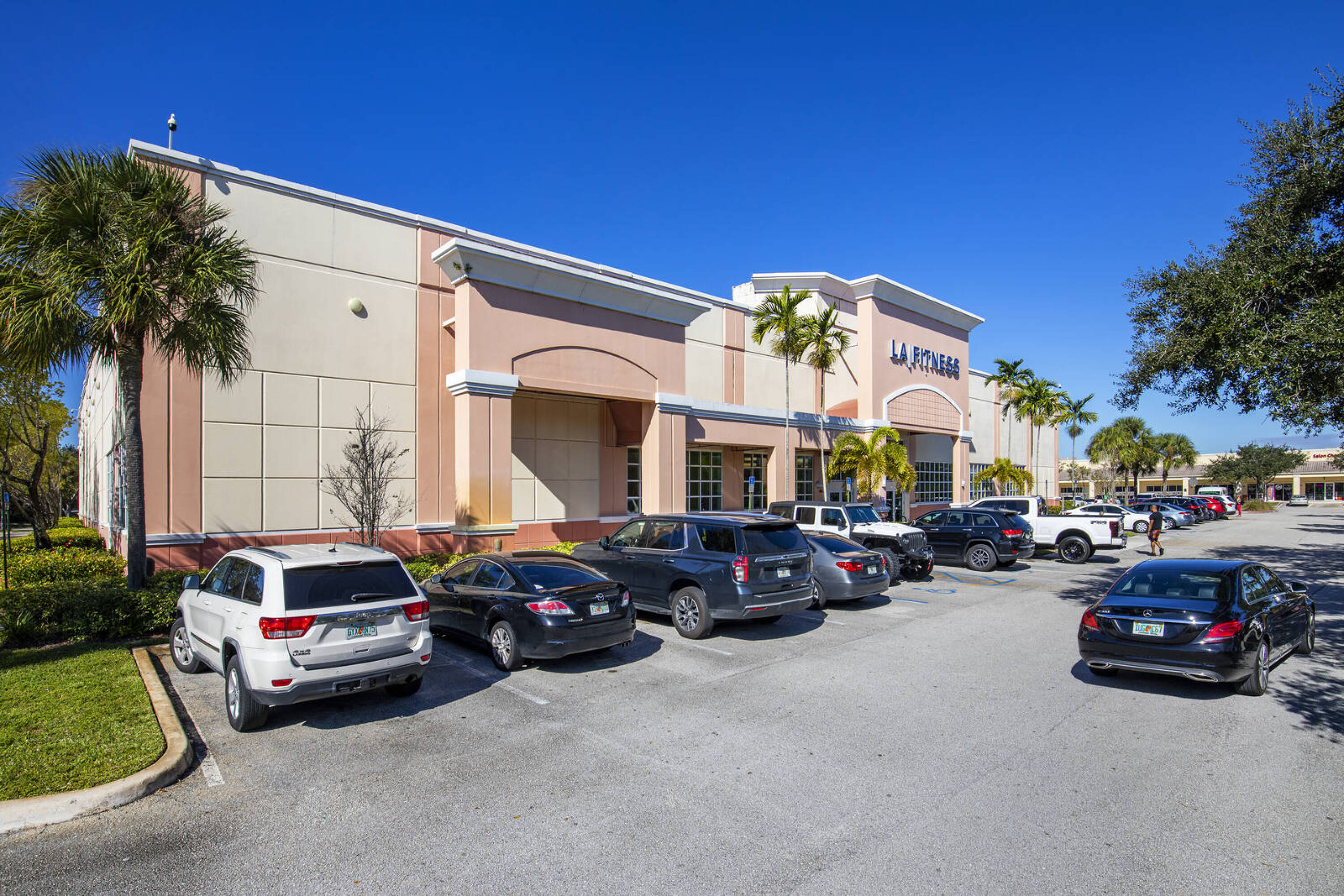 2000 N Flamingo Rd, Pembroke Pines, Fl 33028 