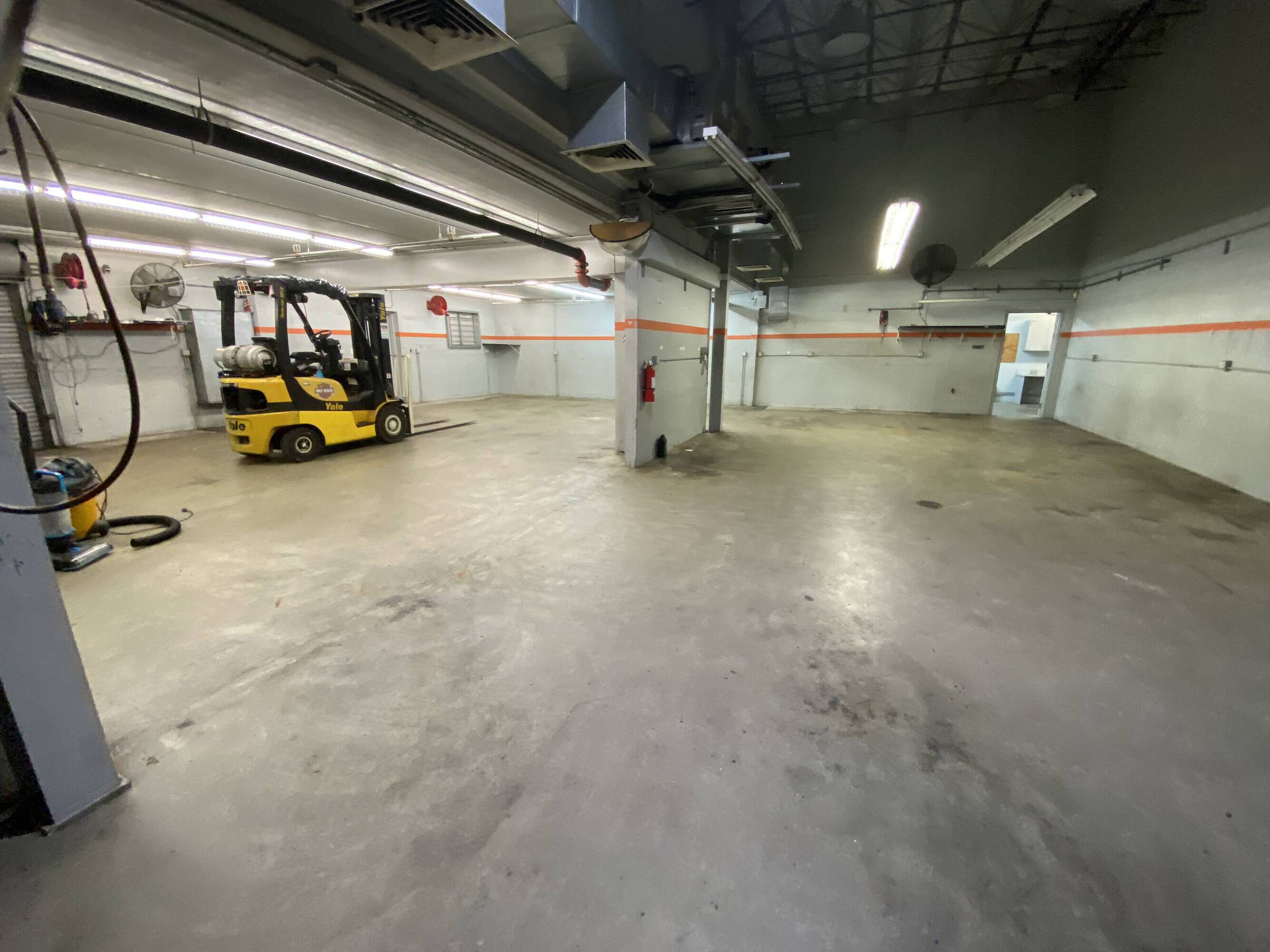 1899 FL44, New Smyrna Beach, FL 32168