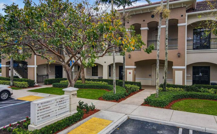 Pictures of Office property located at 7551 Wiles Rd, Coral Springs, FL 33067 for lease - image #1