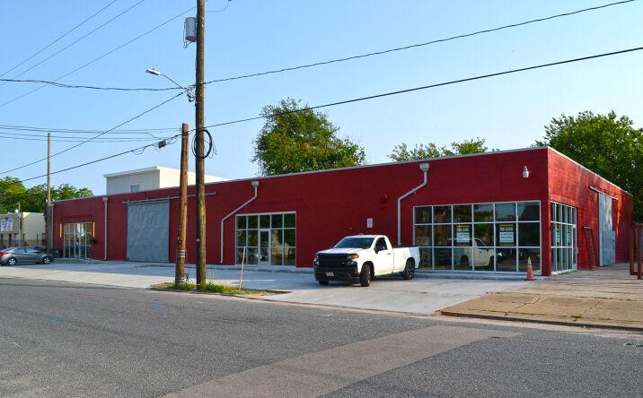 Pictures of Retail property located at 220 W 25th St, Norfolk, VA 23517 for lease - image #1