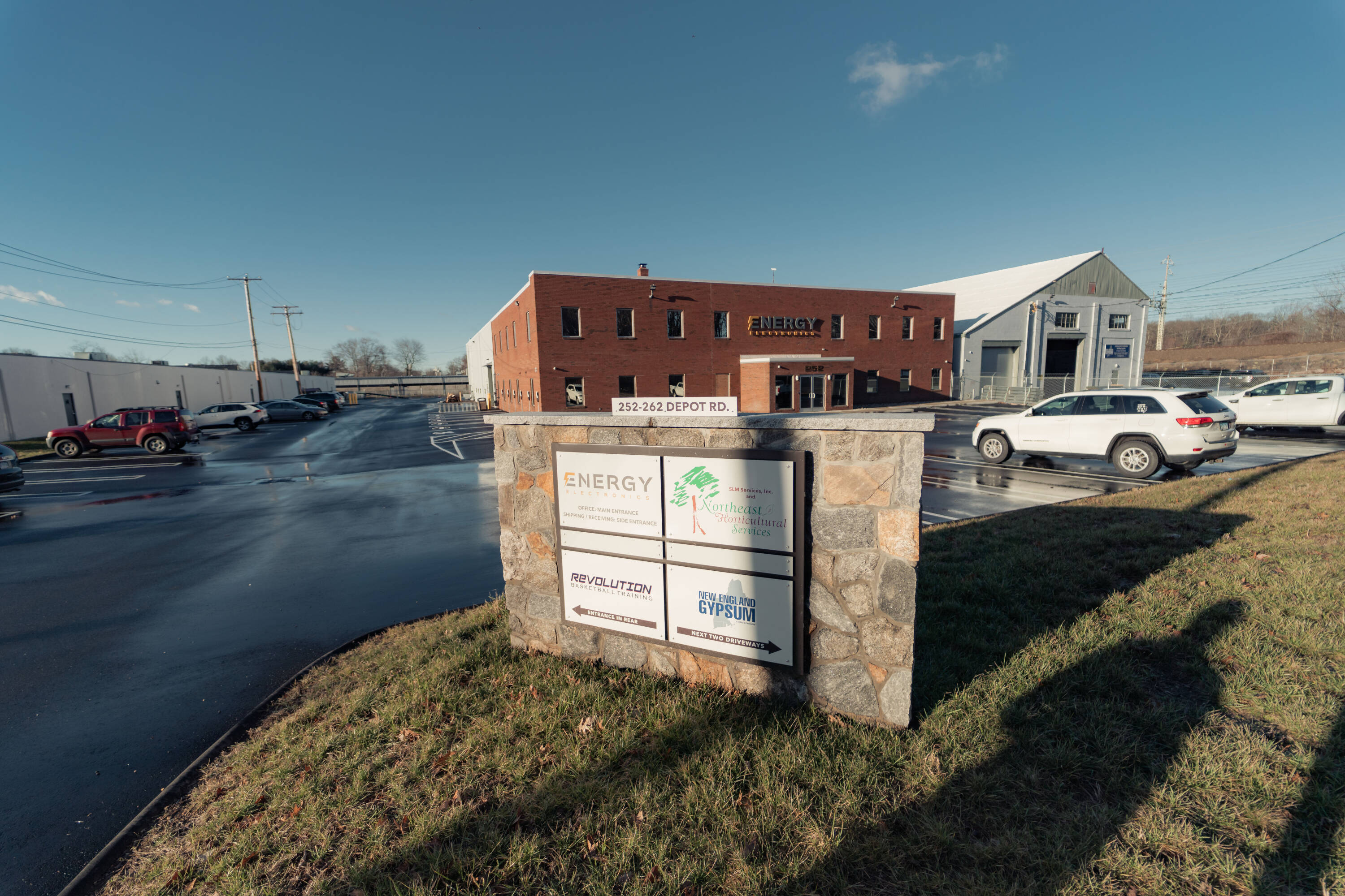 252 Depot Rd, Milford, CT 06460