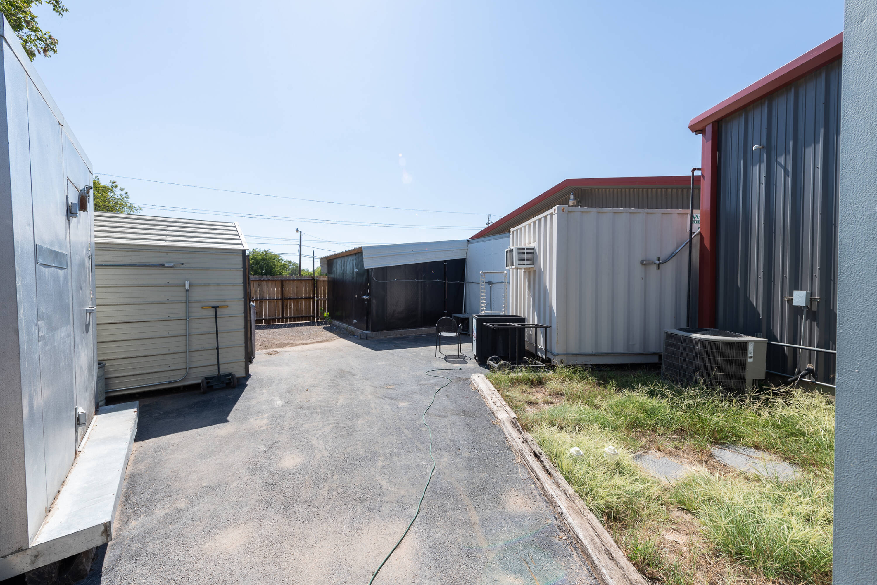 1402 Old Iowa Park Rd, Wichita Falls, TX 76306