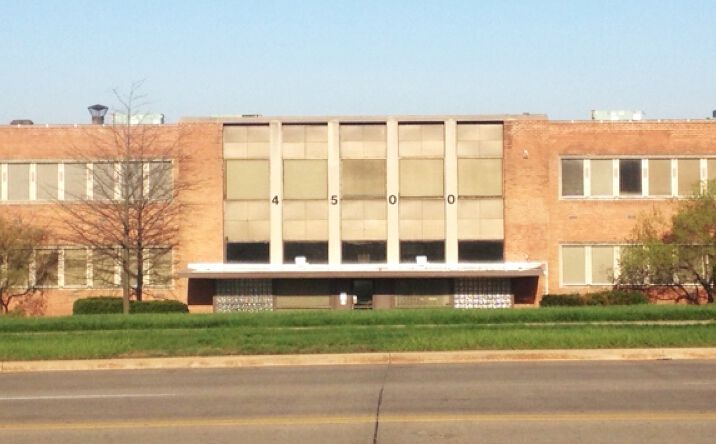 Pictures of Office property located at 4500 Lee Rd, Cleveland, OH 44128 for lease - image #1