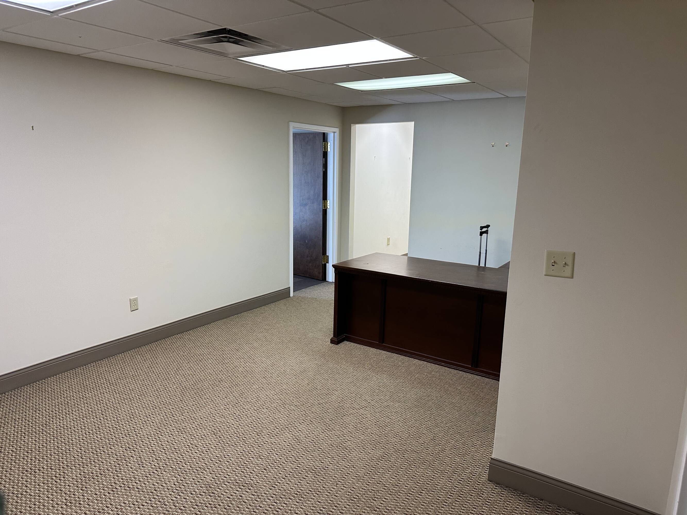 27 Cleveland St, Greenville, SC 29601