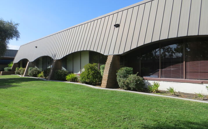 Pictures of Office property located at 1313 W Robinhood Dr, Stockton, CA 95207 for lease - image #1