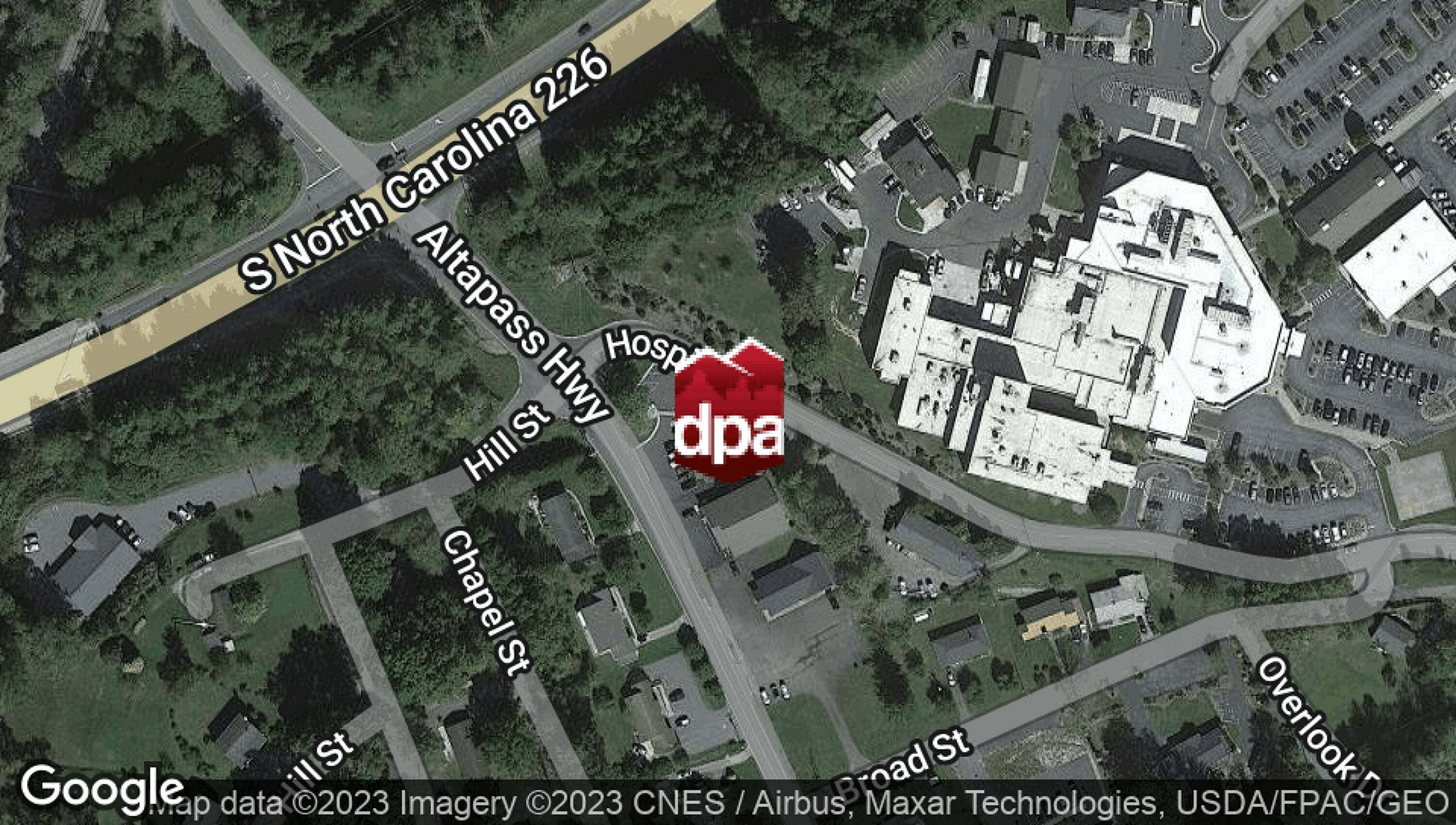 36 Hospital Dr, Spruce Pine, NC 28777