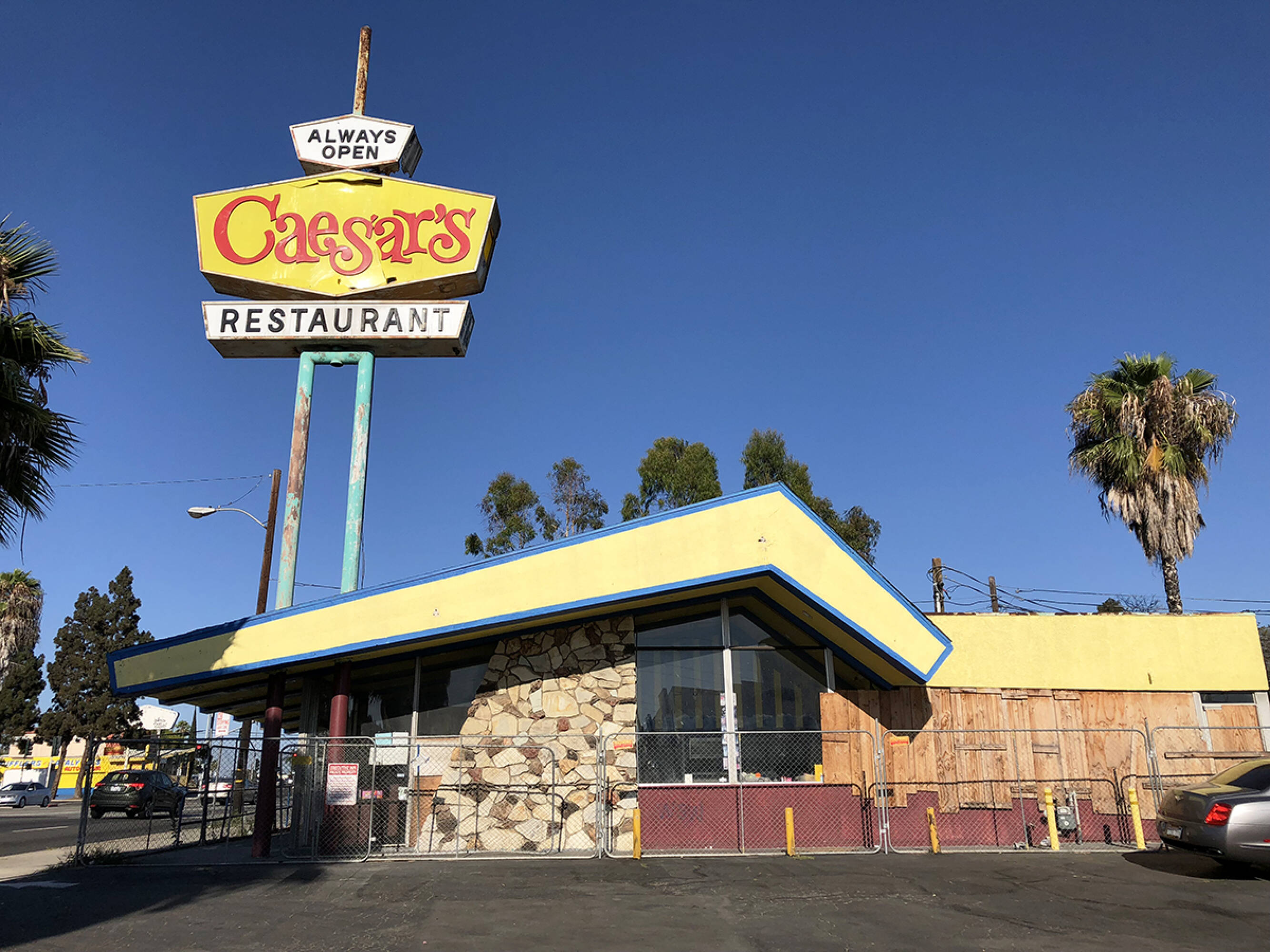 1016 W El Segundo Blvd, Gardena, CA 90247