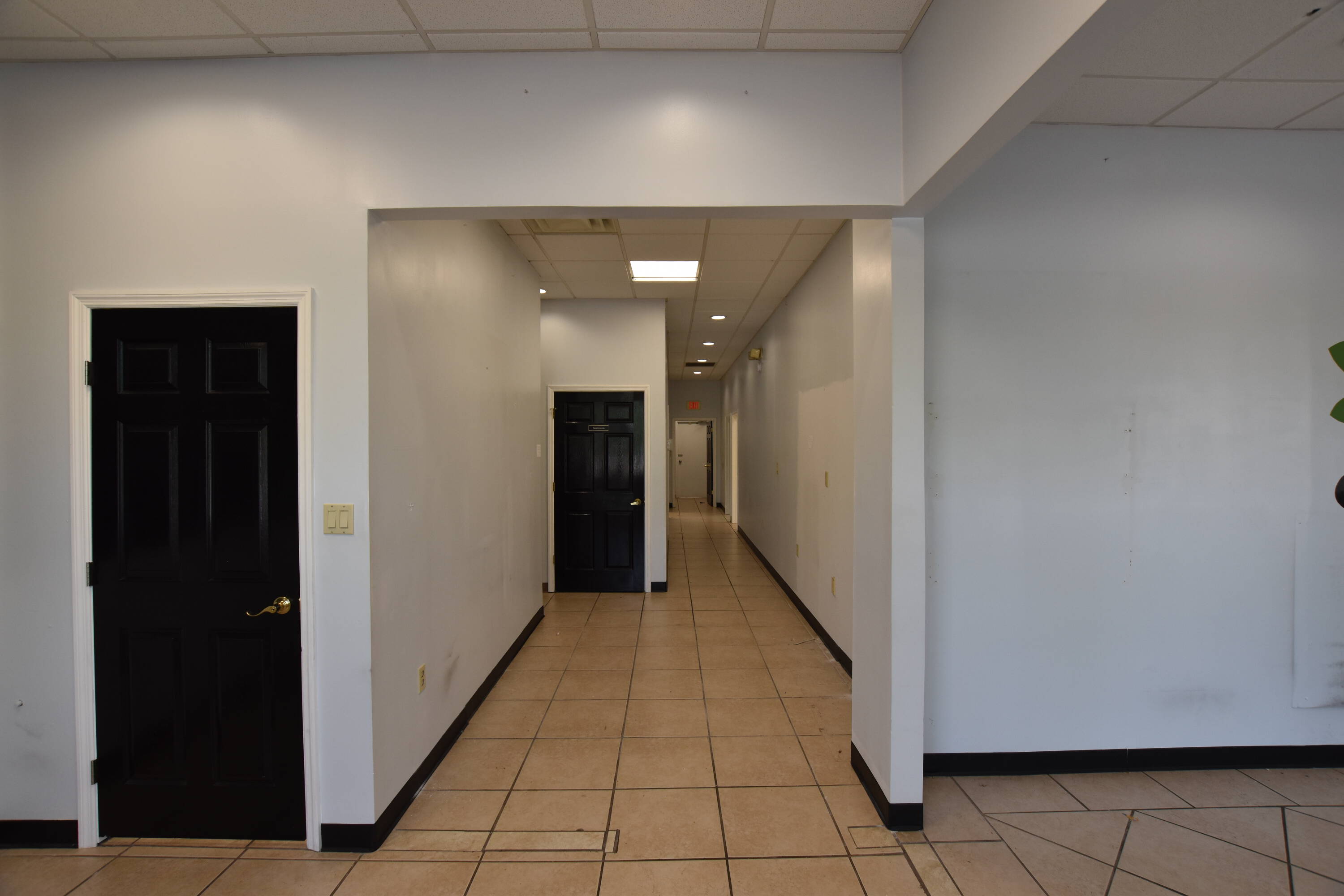 7633 E Brainerd Rd, Chattanooga, TN 37421