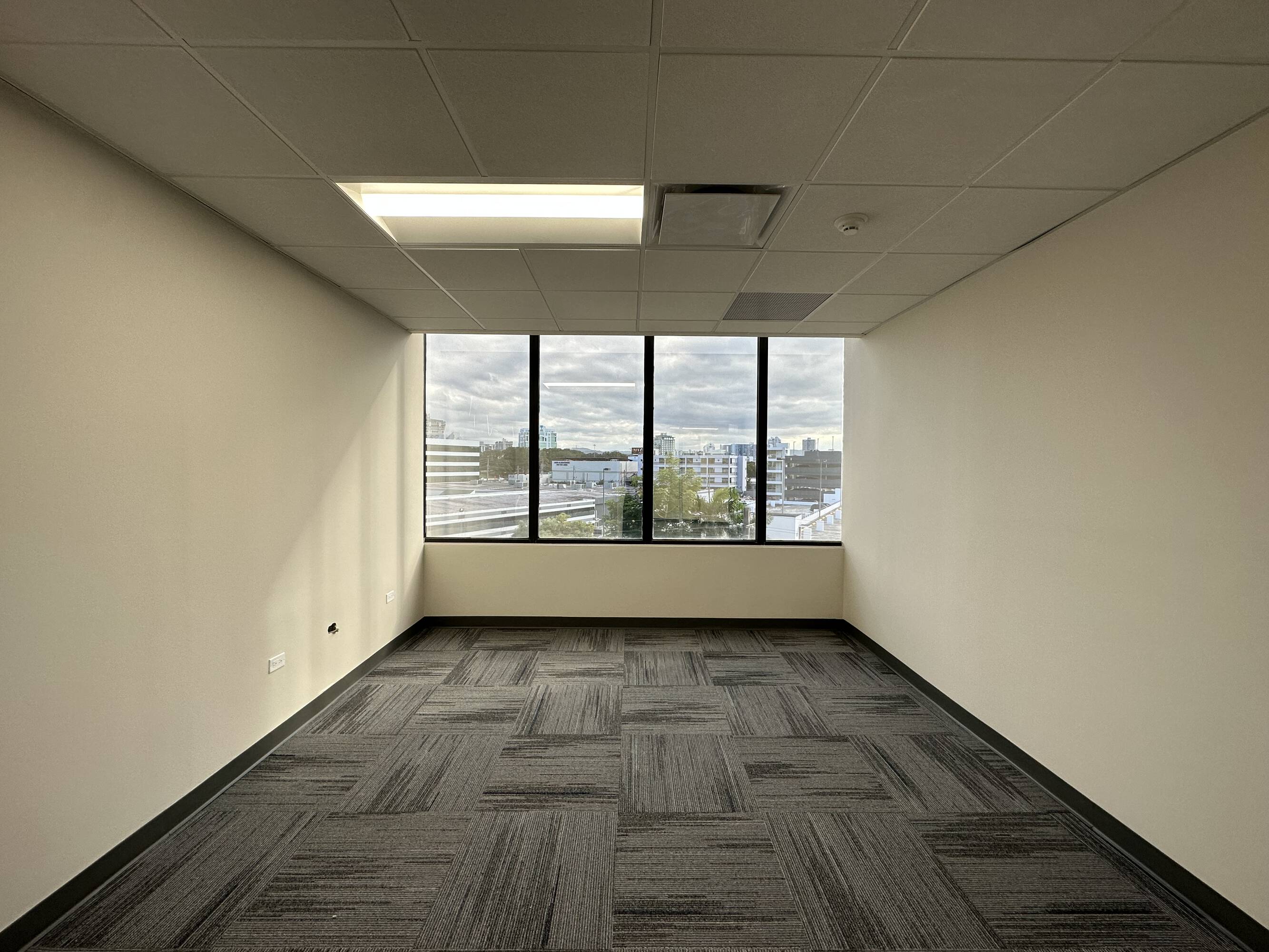 Metro Office Park, Guaynabo, Guaynabo, PR 00966 | Crexi.com