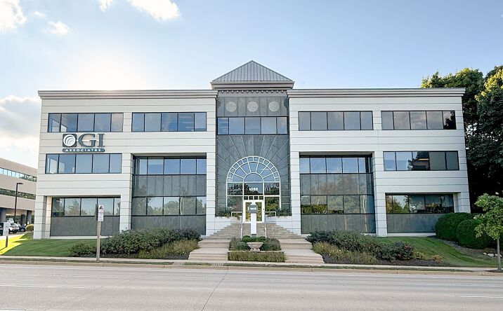 Pictures of Office property located at 1033 N Mayfair Rd, Wauwatosa, WI 53226 for lease - image #1