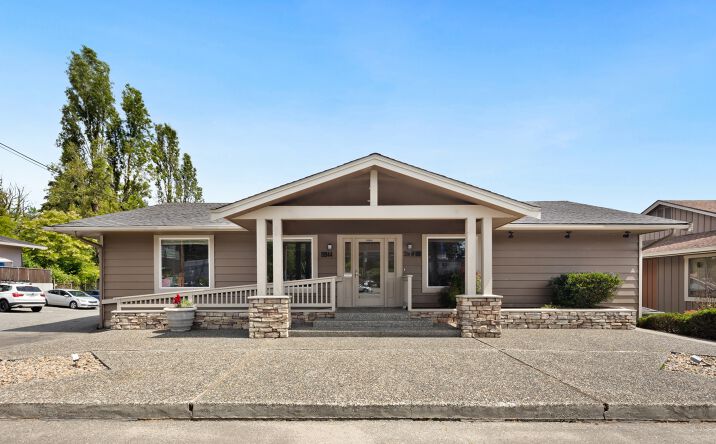 Pictures of Office, Retail property located at 19944 Ballinger Way NE, Shoreline, WA 98155 for lease - image #1