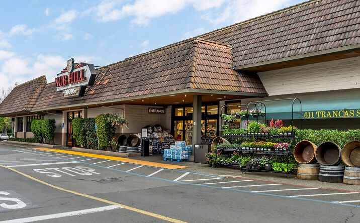 Pictures of Retail property located at 611 Trancas Street, Napa, CA 94558 for lease - image #1