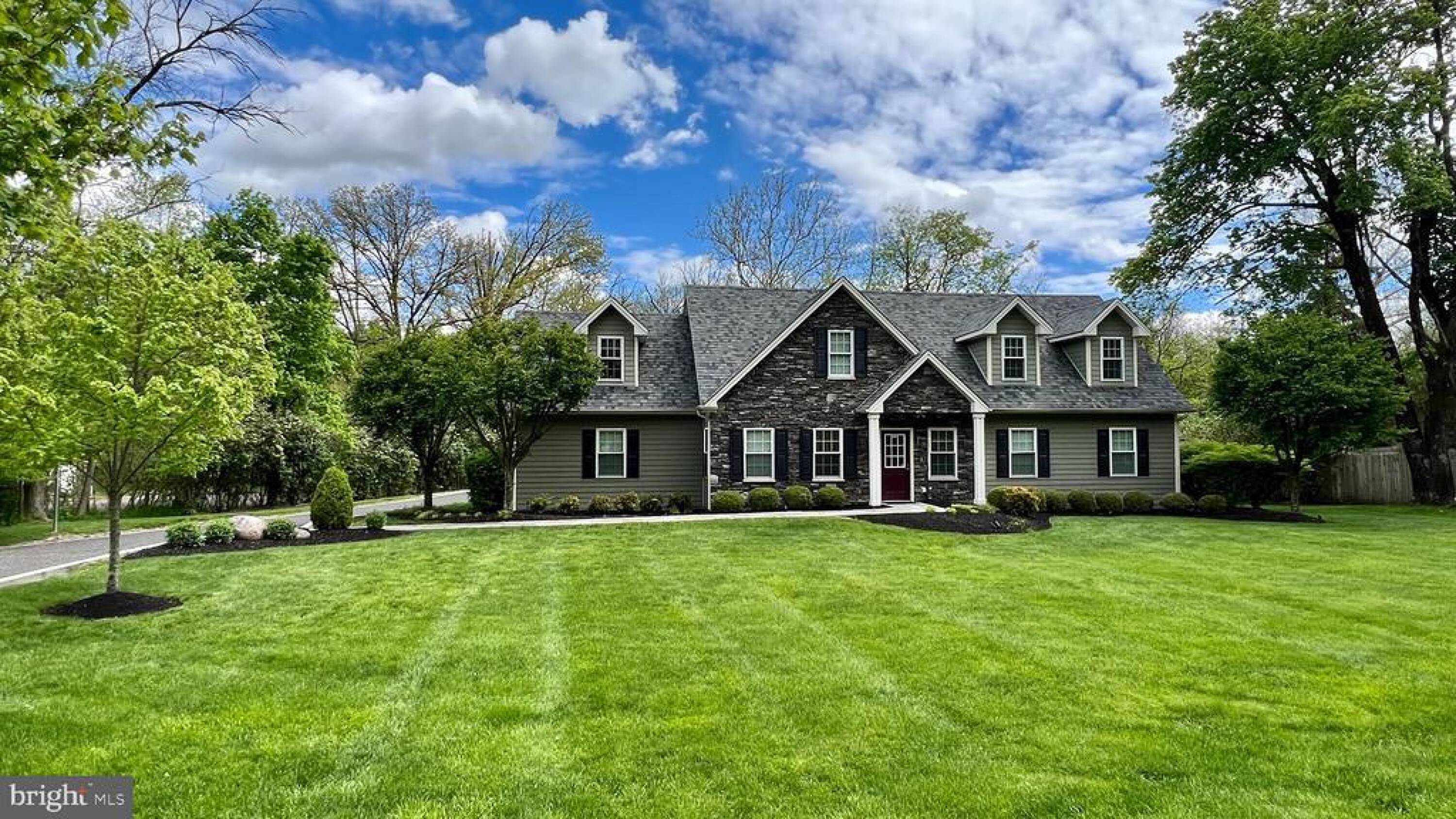 1120 Taylorsville Rd, Washington Crossing, PA 18977