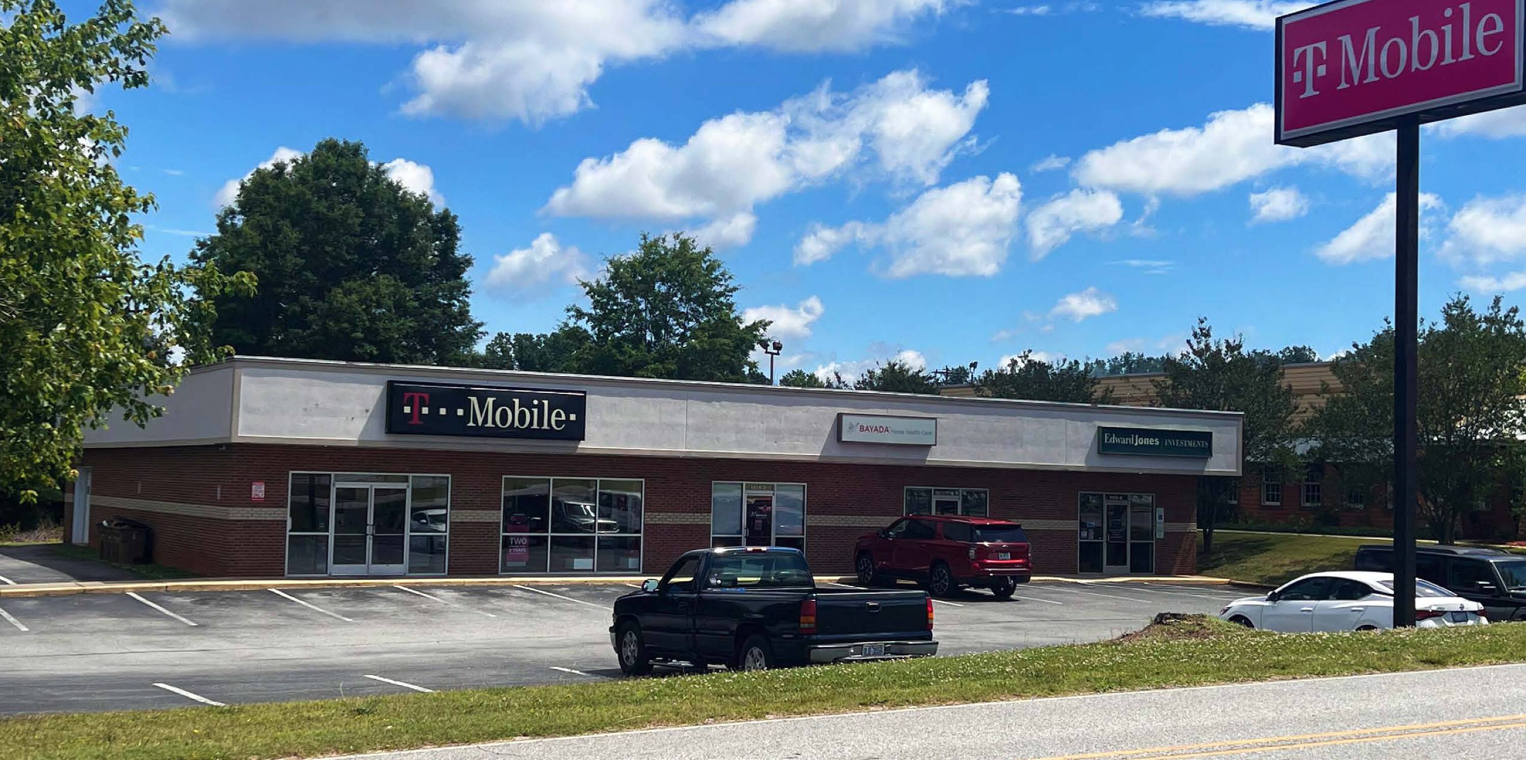 1105 E Dixon Blvd, Shelby, NC 28152 Retail Space for Lease 11051 E