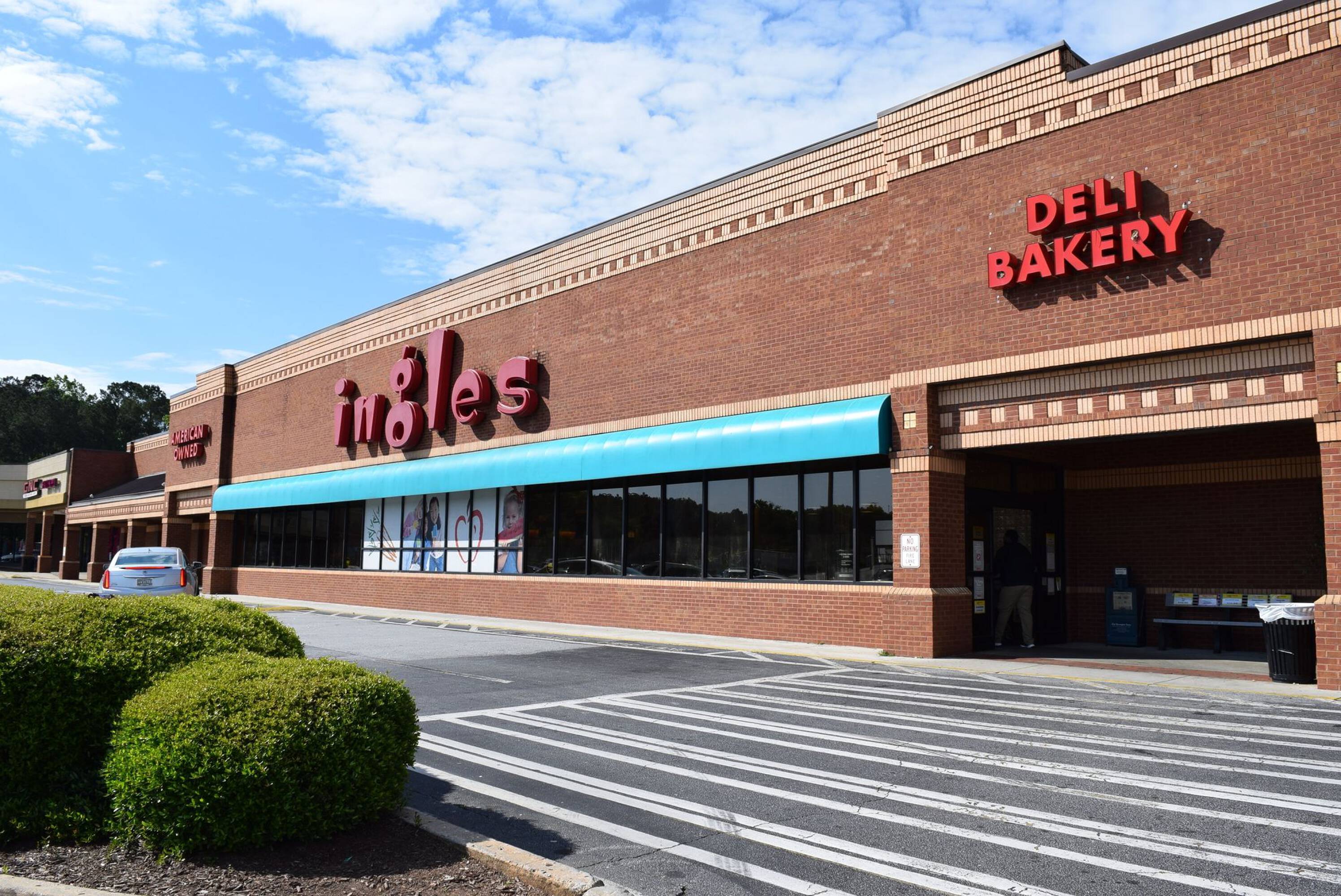 7121 Turner Lake Rd NW, Covington, GA 30014