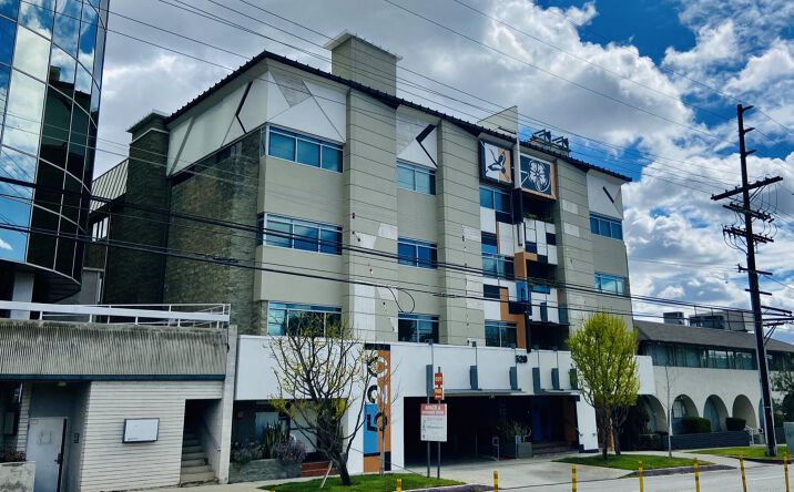 Pictures of Office property located at 520 S Sepulveda Blvd, Los Angeles, CA 90049 for lease - image #1