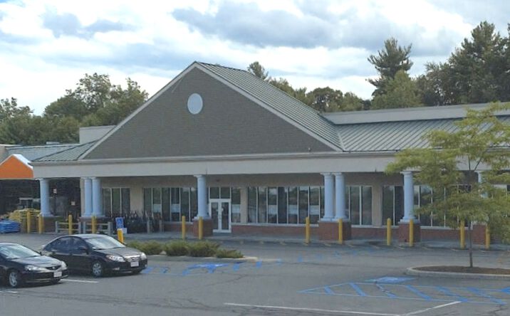 Pictures of Retail property located at 264 Mohawk Trail - Route 2, Greenfield, MA 01301 for lease - image #1