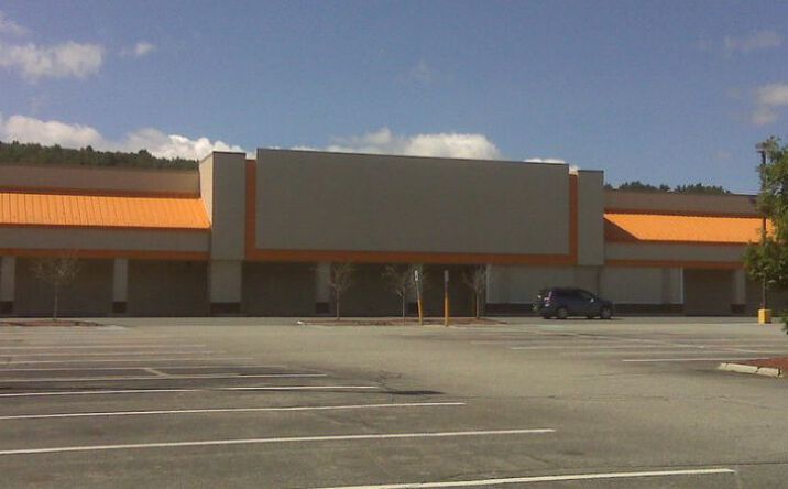 Pictures of Retail property located at 896 Putney Rd, Brattleboro, VT 05301 for lease - image #1