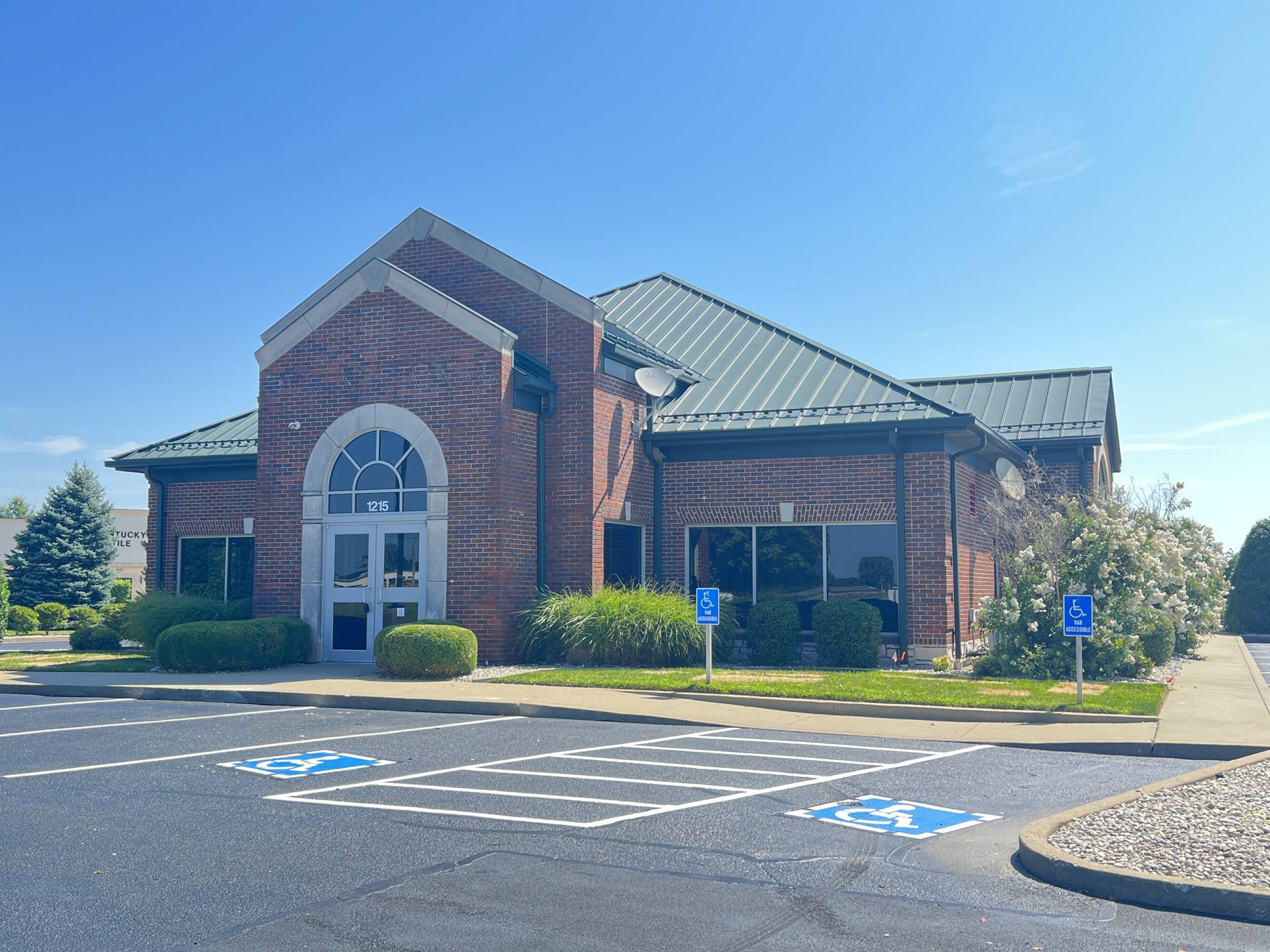 1215 Southtown Blvd, Owensboro, KY 42301