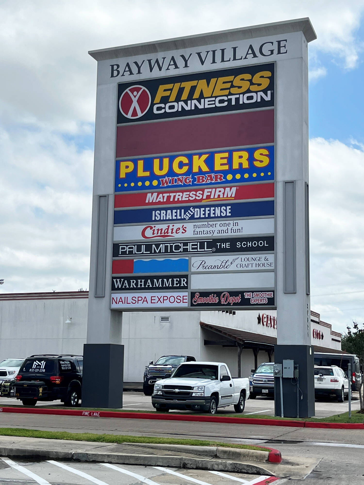 20801 Gulf Fwy, Webster, TX 77598
