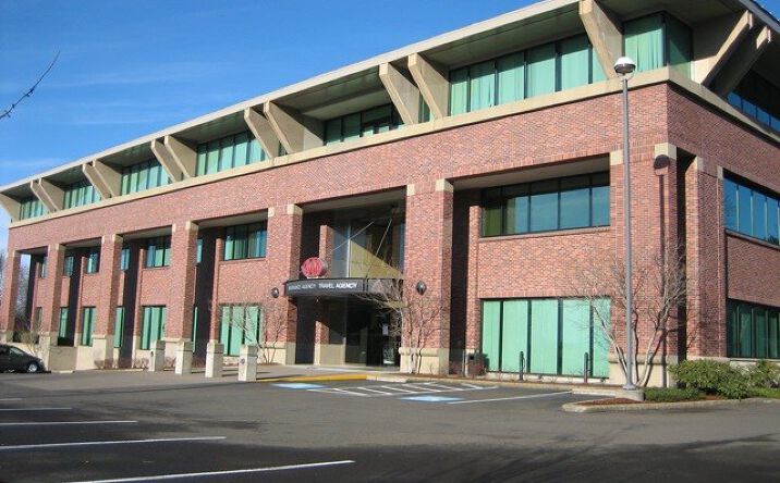 Pictures of Office property located at 10365 SE Sunnyside Rd, Clackamas, OR 97015 for lease - image #1