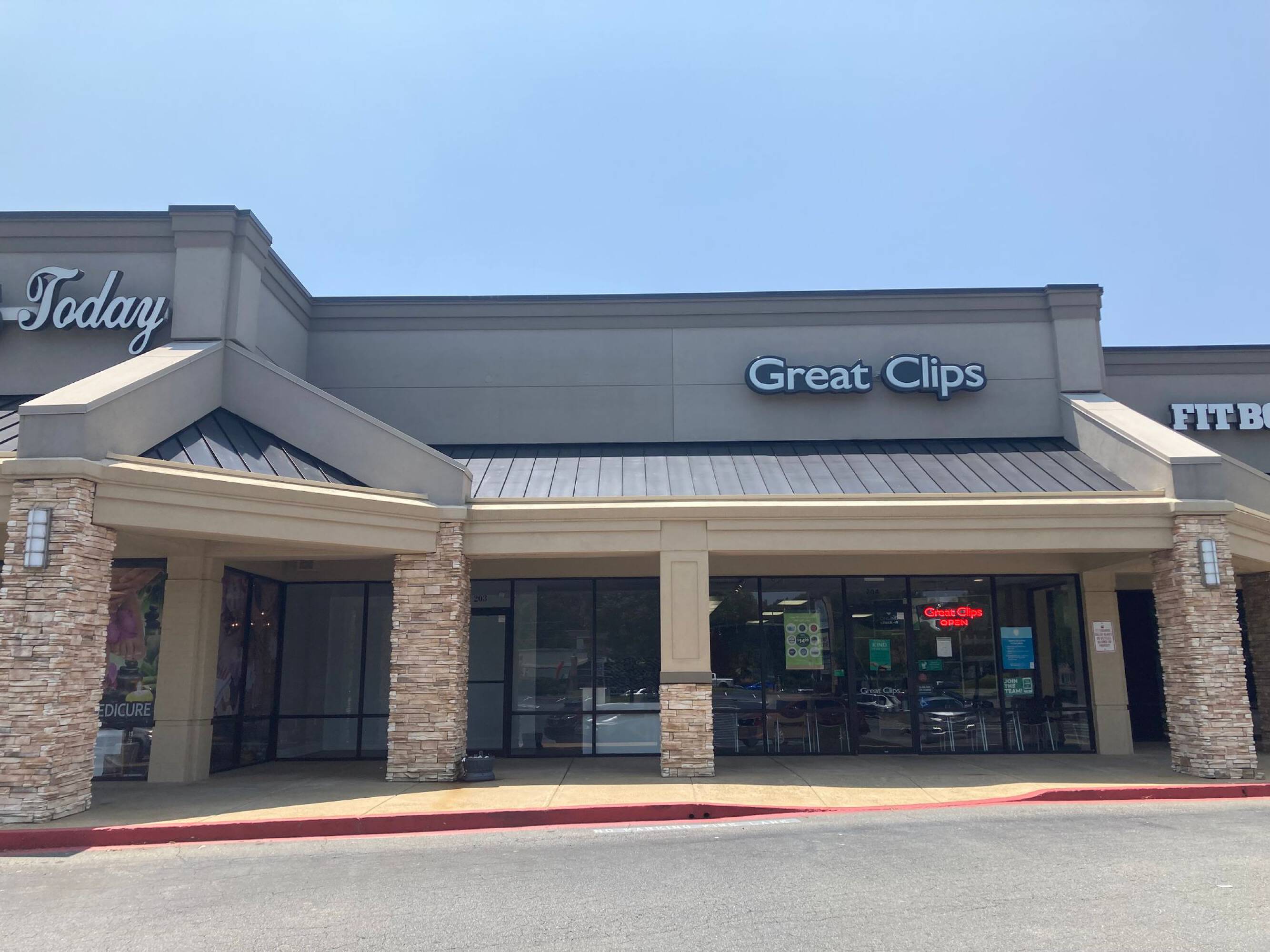 4651 Woodstock Rd, Roswell, GA 30075