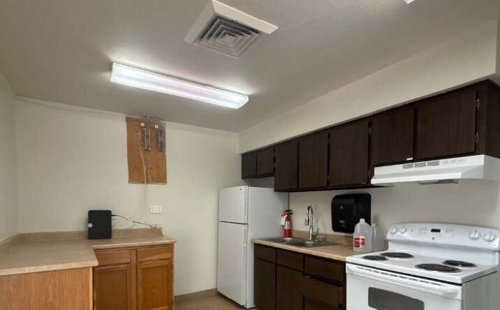 Pictures of Office property located at 700 E Baseline Rd, Tempe, AZ 85283 for lease - image #1