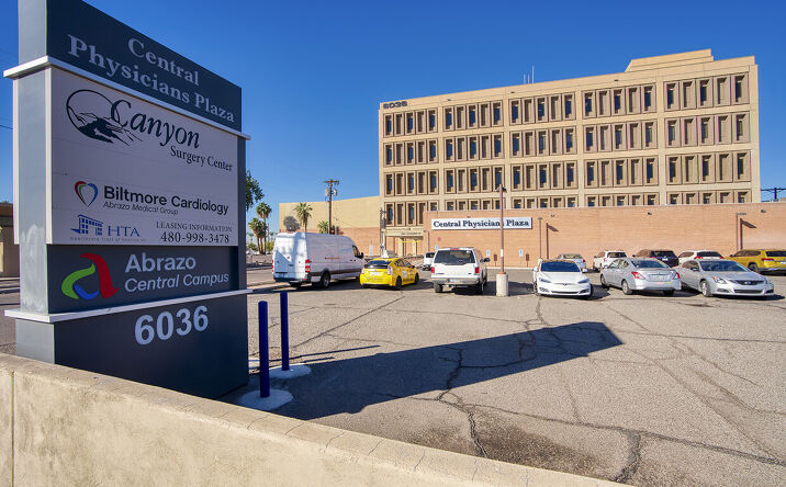 Pictures of Office property located at 6036 N 19th Ave, Phoenix, AZ 85015 for lease - image #1