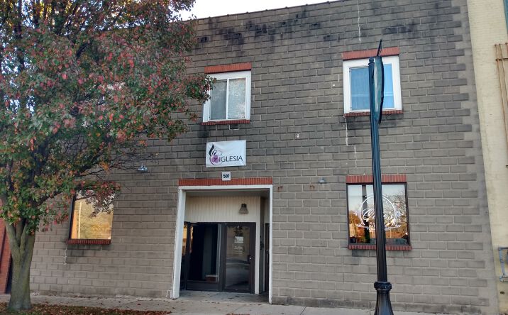 Pictures of Retail property located at 507 N Center St, Bloomington, IL 61701 for lease - image #1