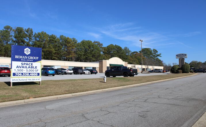 Pictures of Office, Retail property located at 1388 Southlake Plaza Dr, Morrow, GA 30260 for lease - image #1