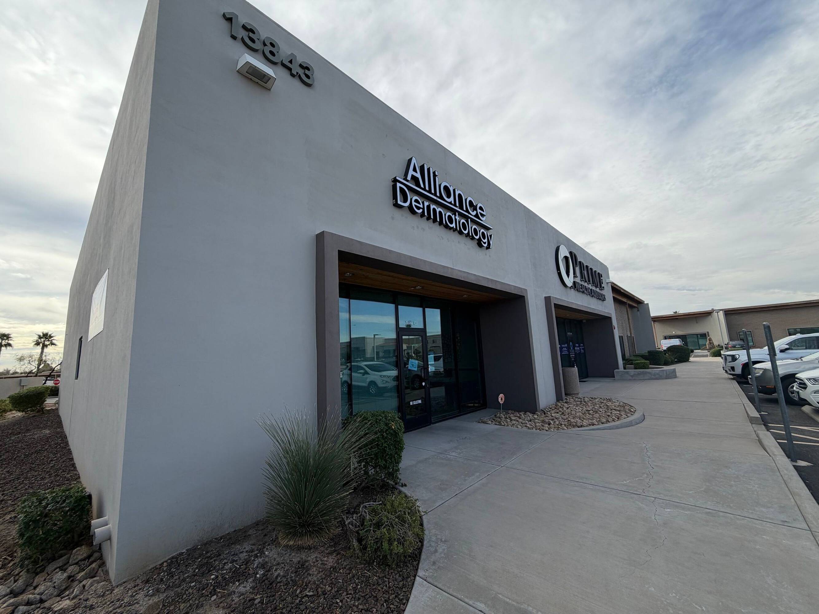 13843 W Meeker Blvd, Sun City, AZ 85375