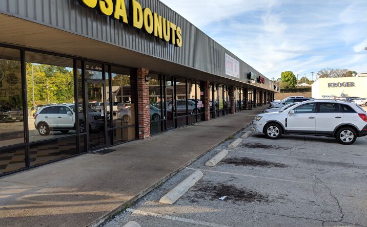 Pictures of Office property located at 321 E Spring St, Palestine, TX 75801 for lease - image #1
